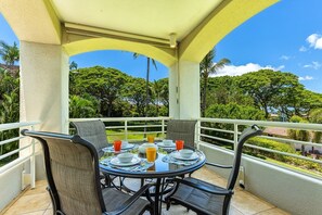 Condo, 2 Bedrooms | Outdoor dining - Palms At Wailea 2104 2 Bedroom Condo (Kihei)