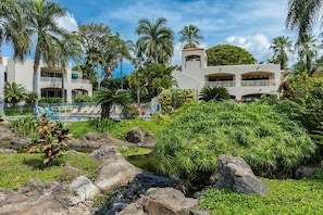Condo, 2 Bedrooms | Property grounds