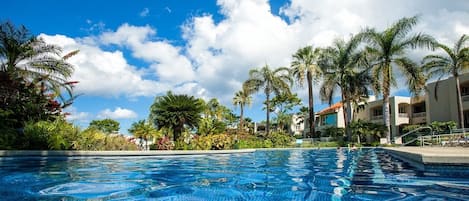 Condo, 2 Bedrooms | Pool