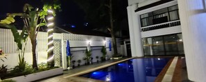 Piscina externa