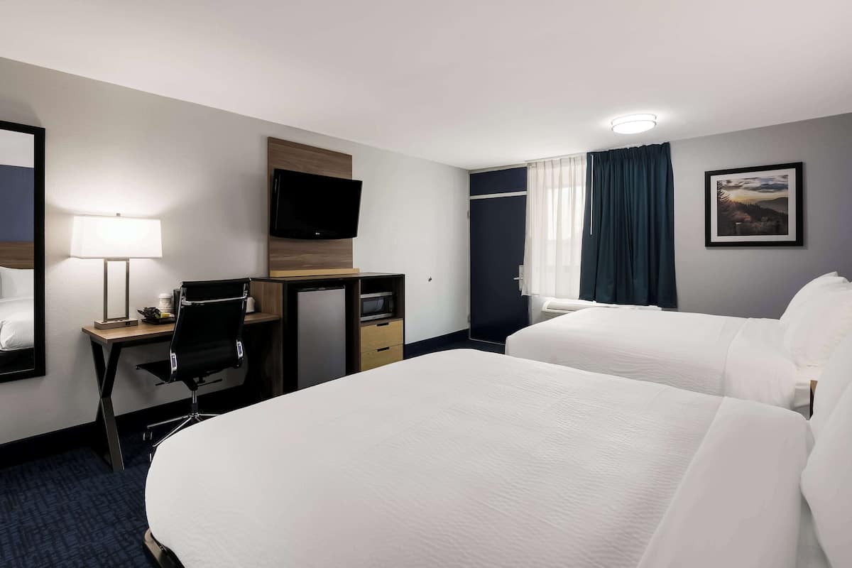Standard Room, 2 Queen Beds, Non Smoking, Refrigerator & Microwave (Walk-in Shower) | Desk, laptop workspace, iron/ironing board, WiFi