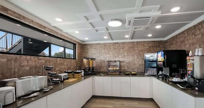 Surestay Plus By Best Western Pigeon Forge