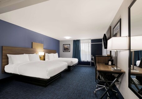 Surestay Plus By Best Western Pigeon Forge - Image 29