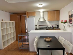 Dining - Beautiful flat in the center only for you (Barcelona)