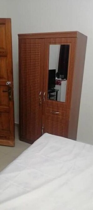 4 bedrooms
