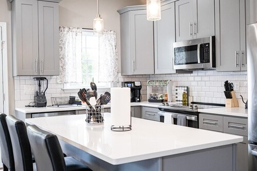 Delightful 4BR Newly Built Home. Only 12 minutes From Downtown Richmond!