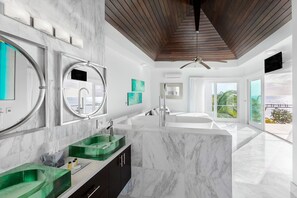 Haartrockner, Handtücher