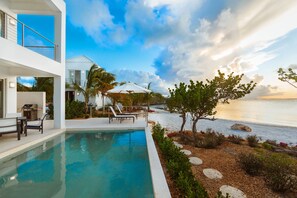 Pool - Amalfi beachfront villa (Providential)