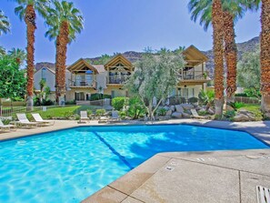 A heated pool - 4 Mountain Cove 2 bedroom (Indian Wells)