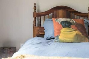 2 slaapkamers, een bureau, een strijkplank/strijkijzer, wifi