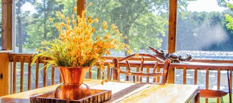 Welcome to Dells Escape: A Historic Getaway on Dells Mill Pond