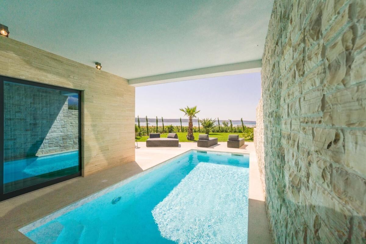 Vila, 3 quartos, para fumantes, piscina particular | Piscina | Piscina externa