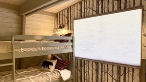 Basic Cabin | 2 bedrooms, WiFi (free) - Moon View Cabin (Big Bear Lake)
