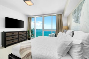 2 habitaciones, tabla de planchar con plancha y cuna de viaje