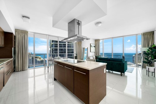 ICON W BRICKELL SKY OCEAN VIEW CORNER 2BR/2BA #3910