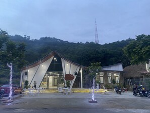 Fachada de la propiedad