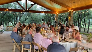 Outdoor dining - An Enchanted Casita-Sleeps 4, Hot tub/Firepit,Pool (Graham)