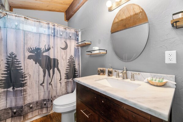 Basic Cabin | Bathroom | Hair dryer