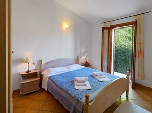 Apartment, 2 Bedrooms, Balcony, Ocean View - The Fantastic Residenza Badus 1 Bedroom Sleeps 4 Plus Child (Badesi)