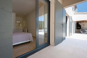 4 chambres, fer et planche à repasser, draps fournis