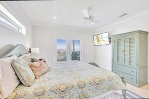 5 bedrooms, iron/ironing board, free WiFi, bed sheets - Dear Time Beach house- 5 bedrooms, Elevator, Sleeps 10, PRIVATE pool (Gulf Shores)