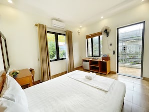 Chambre Double Deluxe | Terrasse/Patio