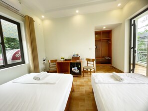 Deluxe Triple Room | Minibar, desk, soundproofing, free WiFi - Tam Coc Golden Sky Homestay (Hoa Lu)