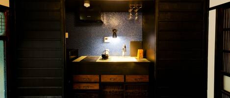 Traditional House | Private kitchen | Mini-fridge, microwave, electric kettle