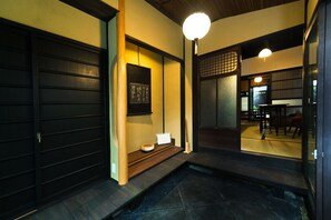 트래디셔널 하우스 | 1 개의 침실, 책상, 무료 WiFi