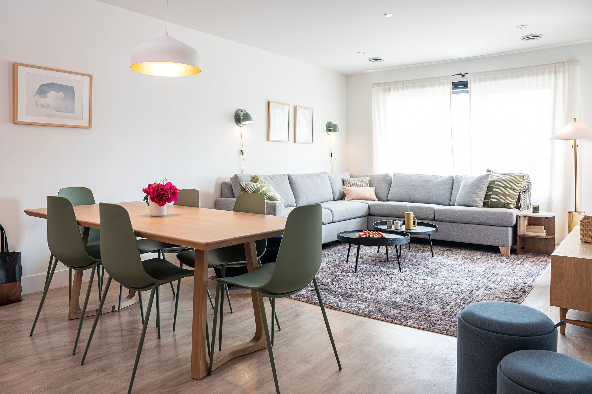 Condo | Living area | Flat-screen TV