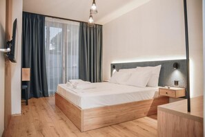 Villa, 2 Bedrooms, Balcony, Garden View | 2 bedrooms
