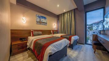 Chambre Ălite, 1 lit double, vue mer