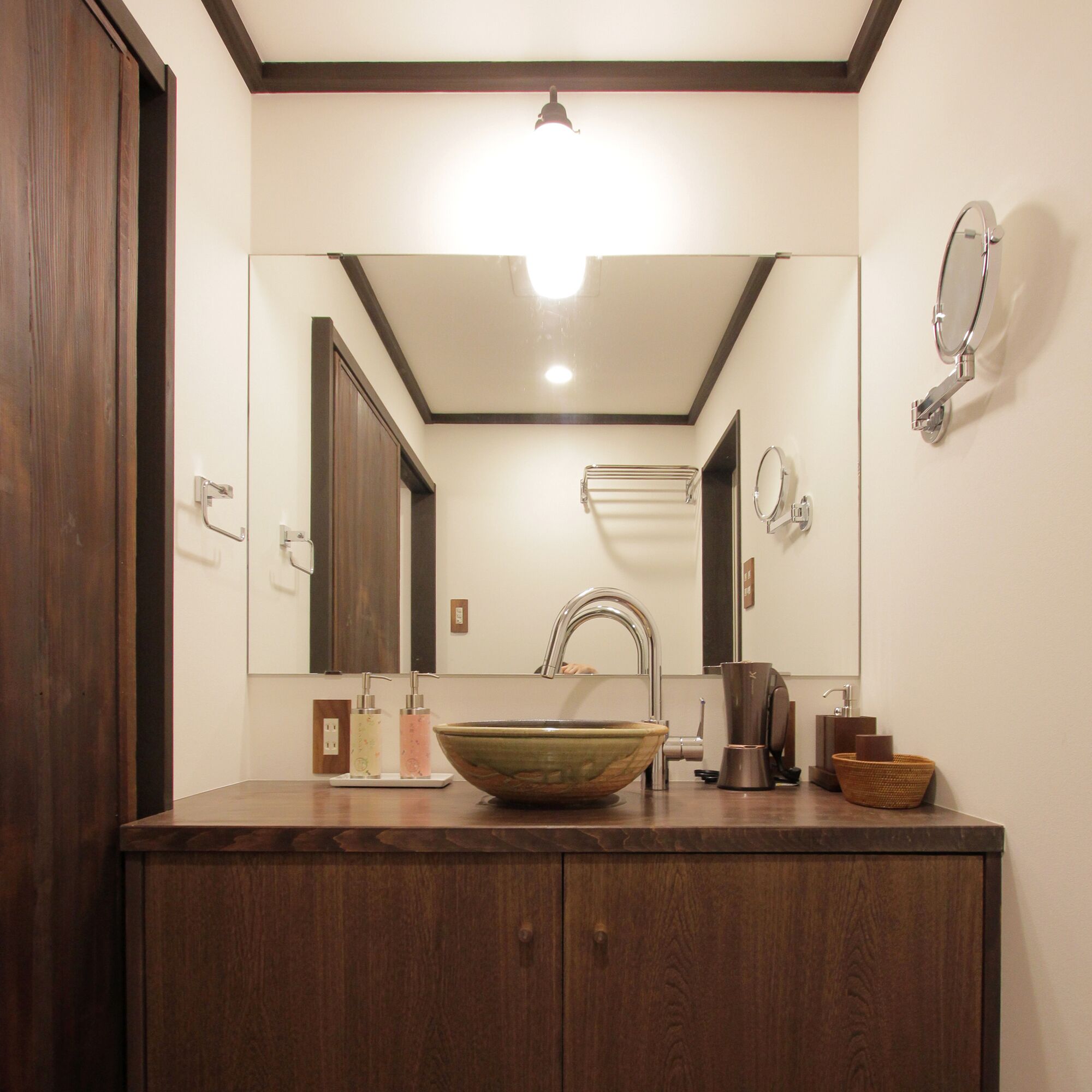 Traditional House | Bathroom