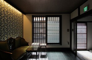 1 غرفة نوم ومكواة/لوح كي وواي فاي مجانًا