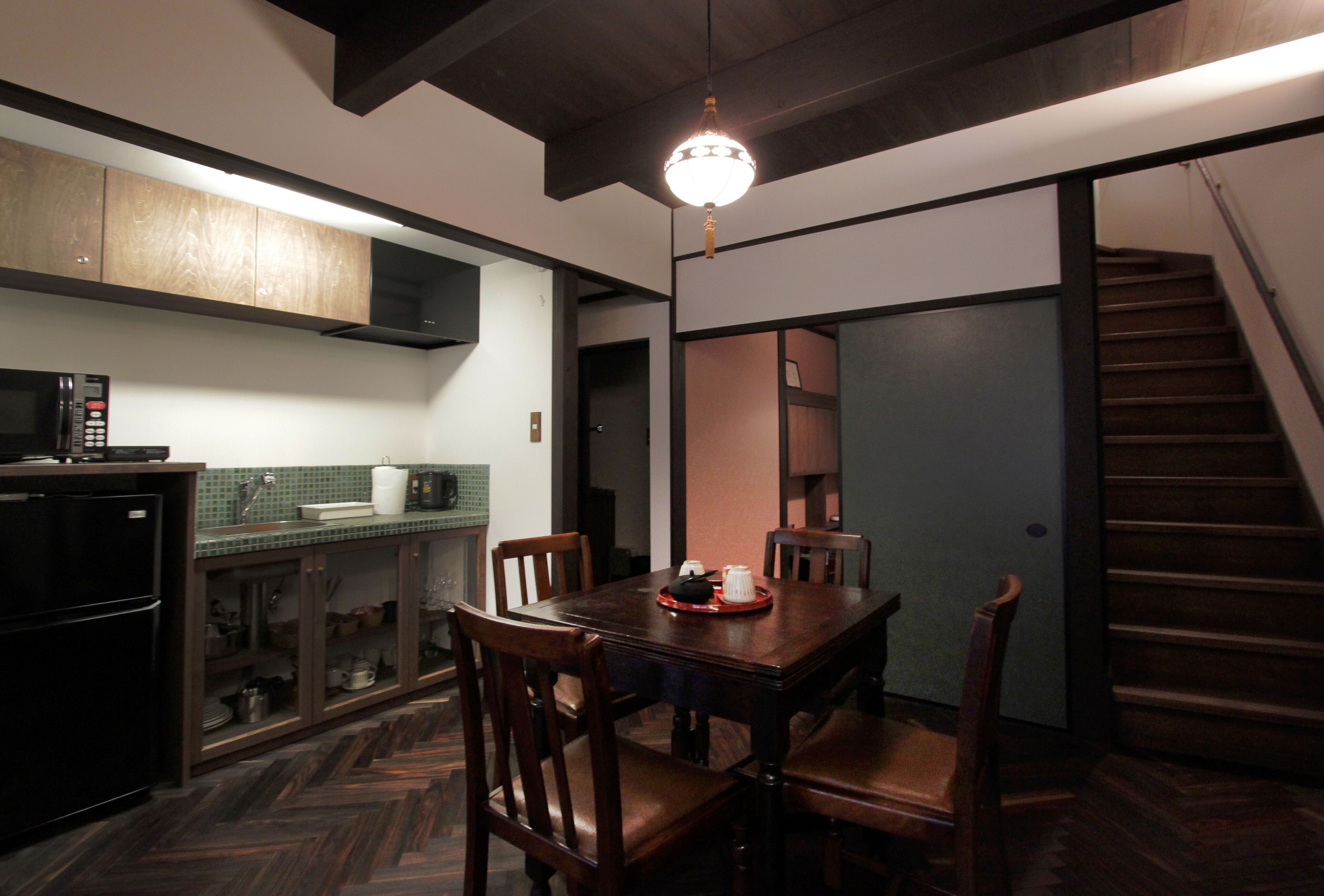 Traditional House | Private kitchen | Mini-fridge, microwave