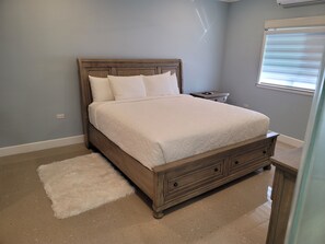 House | 3 bedrooms, iron/ironing board, free WiFi