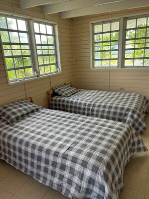 4 bedrooms, travel cot, WiFi, bed sheets