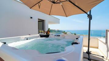 Villa, 3 Bedrooms, Accessible, Balcony | Outdoor spa tub