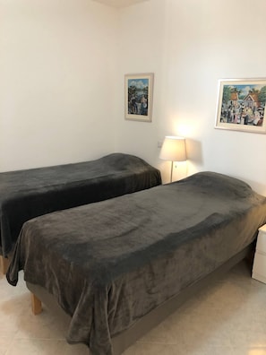 1 bedroom