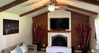 Charming Downtown Home on 5th street