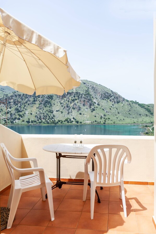 House, 1 Bedroom, Balcony, Lake View | Exterior