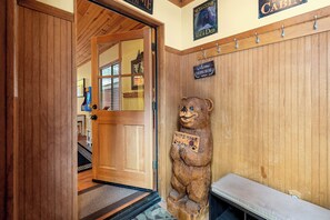 2 室のベッドルーム、WiFi (無料)