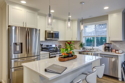 Newly Built Maple Valley Vacation Rental w/ Patio!