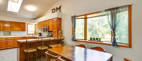 Refrigerador, microondas, parrilla de estufa y lavavajillas