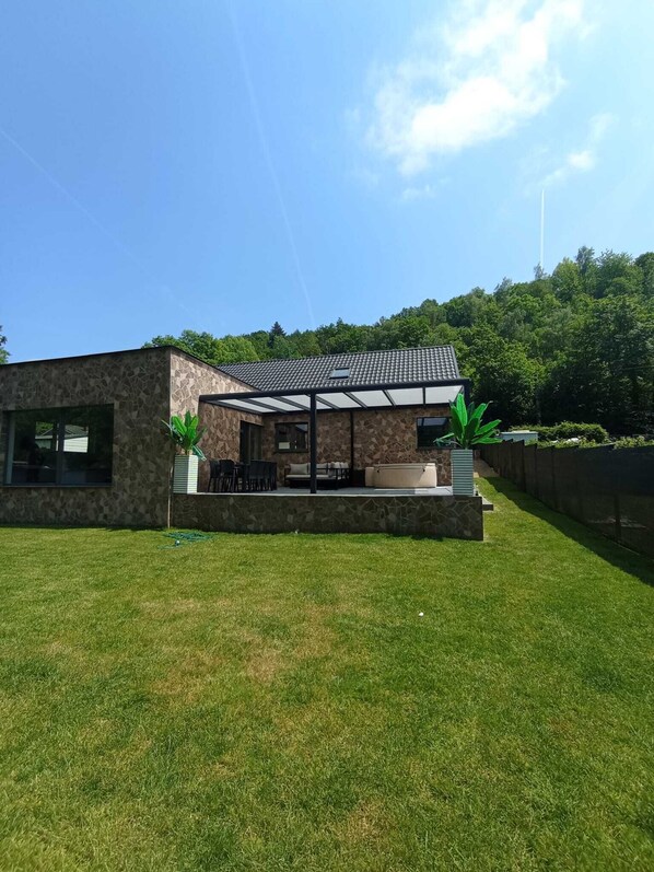 Villa, 3 Bedrooms, Accessible, Smoking | Exterior