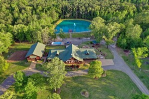 Exterior - Sleeps 18 Premium Immersive Experience @ Upscale Luxury LogVilla ~ Hot Springs (Bismarck)