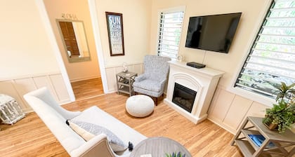 Beachside Cottage surrounded by coffee trees but minutes from the beaches