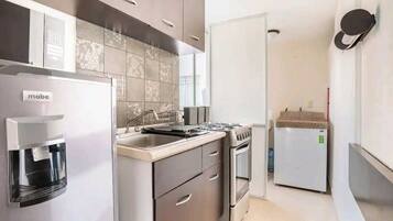 Fridge, microwave, oven, coffee/tea maker