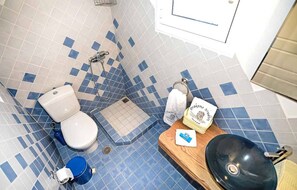 Appartement, 2 chambres, fumeur, balcon | Salle de bain