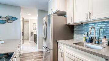 Luxury Condo, 1 Bedroom (KM 205) | Private kitchen | Full-sized fridge, microwave, oven, stovetop